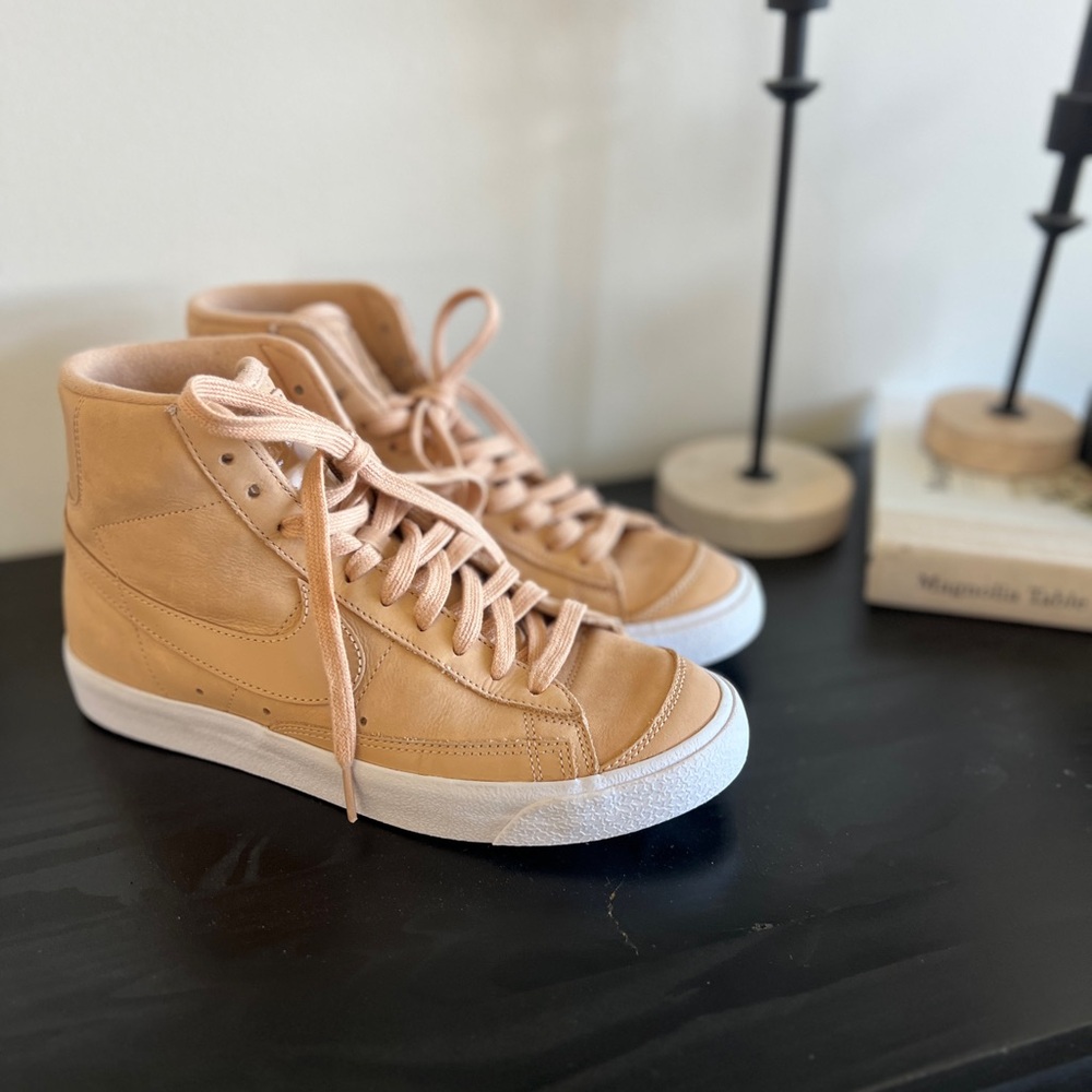 Nike Blazer Mid Premium Sneakers